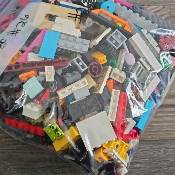 LEGO Mystery Grab Bag of Assorted Lego's| Mystery Bag #26 - Picture 2 of 10
